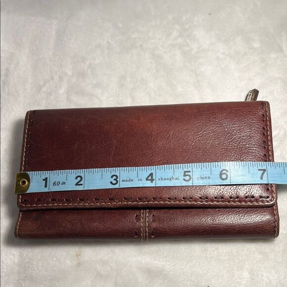 Fossil Vintage Brown Leather Tri-Fold Wallet - Picture 10 of 11